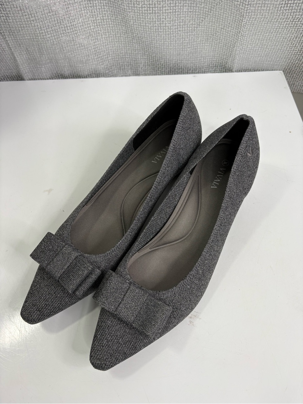 Vivaia Gray Pointed-Toe stocky heel classy pumps size 42/11